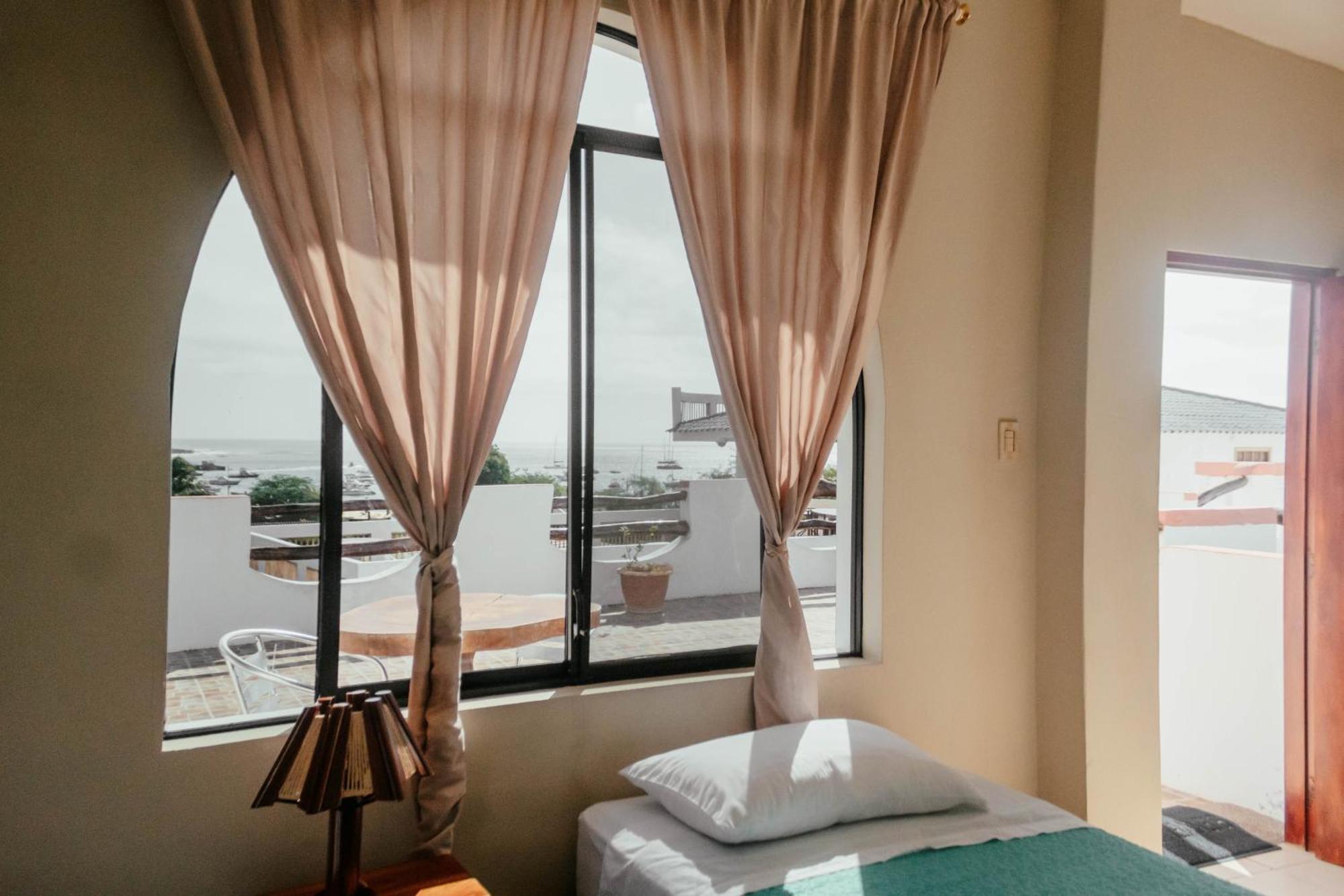 Casa De Nelly Hotel Puerto Baquerizo Moreno Kültér fotó