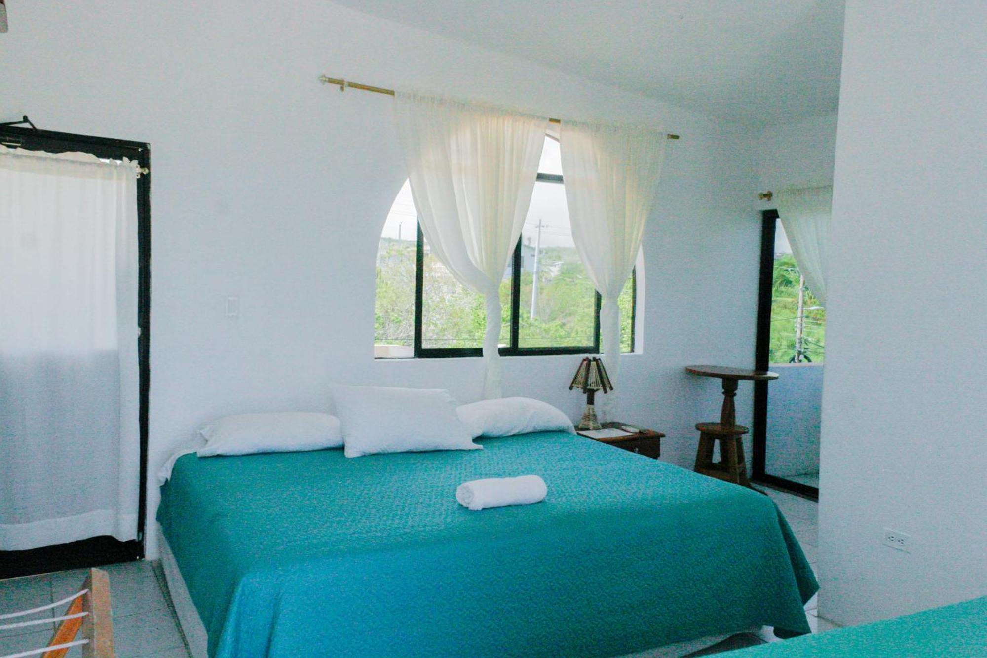 Casa De Nelly Hotel Puerto Baquerizo Moreno Kültér fotó
